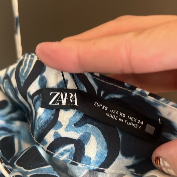 ๐ 1 hour sale. ZARA, paisley print top, XS - Picture 7 of 8
